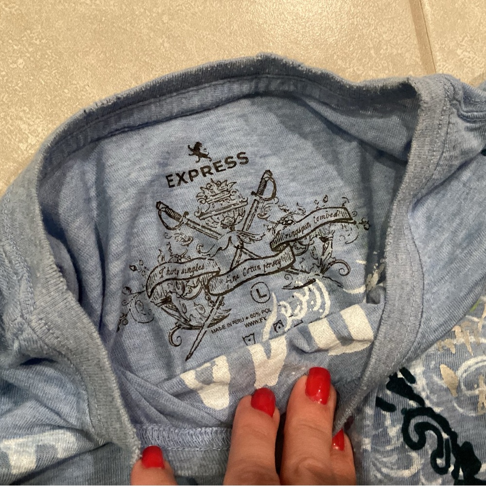 Express Tee - Picture 2 of 4